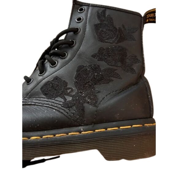 Dr Martens Women's 1460 Vonda Mono Boot Size 36 (5US) Black Embroidered Flowers - Picture 7 of 11